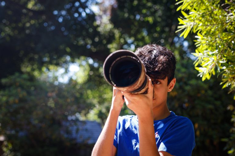14-year-old photographer stalks San Jose’s bloody birds of prey